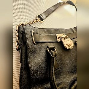 Michael Kors Hamilton Black